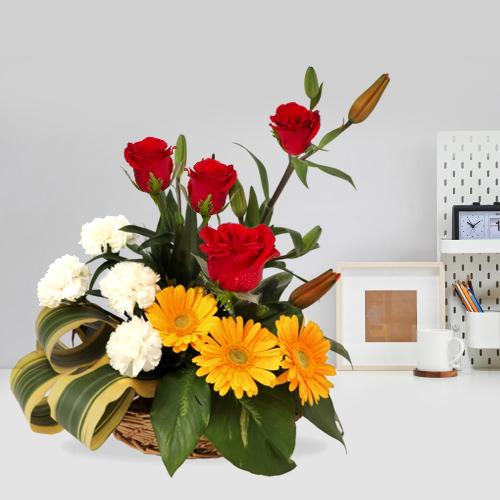 Charming colorful Seasonal Flower Basket