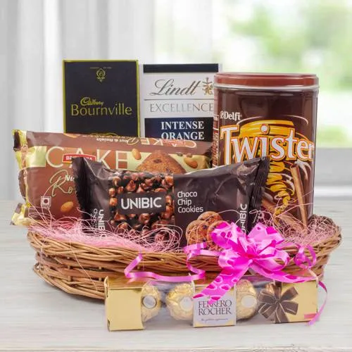 Chocolates  Order Chocolate Gift Boxes Online Same Day Chocolate Delivery  in India