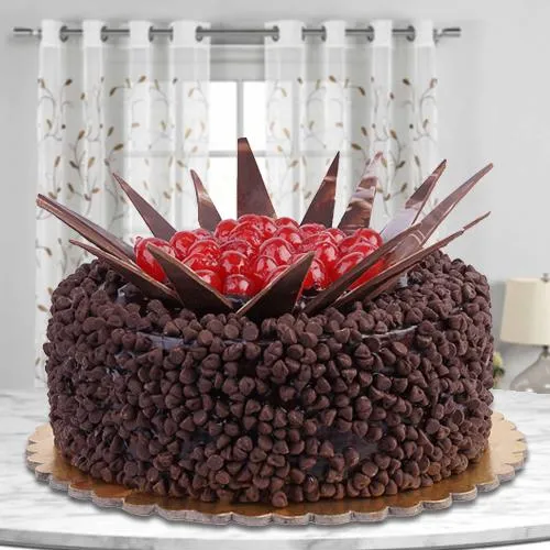 Order Choco Chips Cake Online|Birthday cake-thanhphatduhoc.com.vn