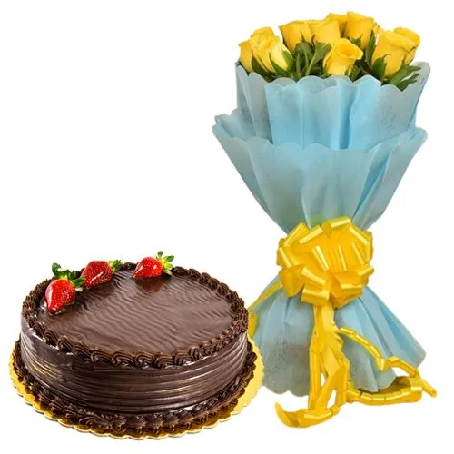 Shop Online Yellow Roses Bouquet with Chocolate Cake