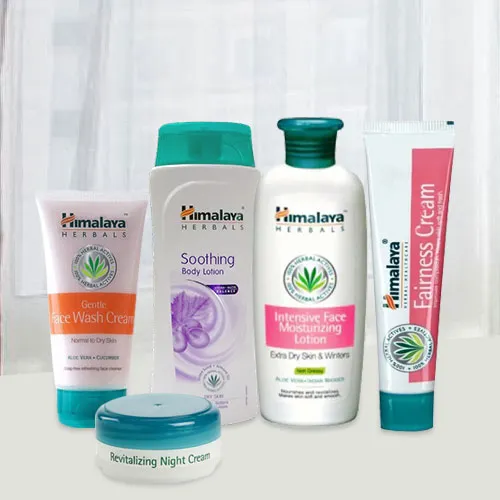 Send Himalaya Gift Hamper for Women