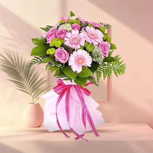 Book Arrangement of Roses N Gerberas Online