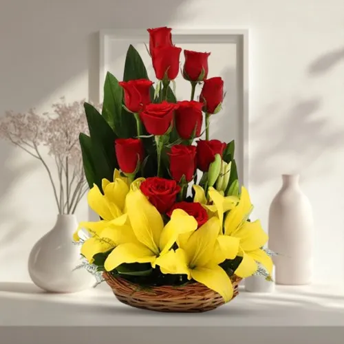 Shop Online Roses N Lilies Basket