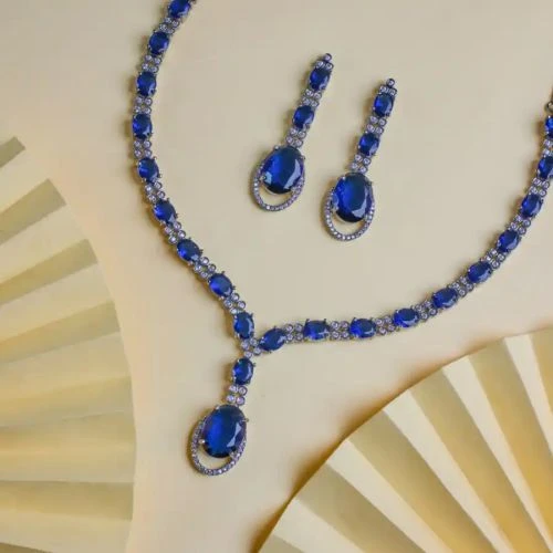 The Iconic Drop Neckalce