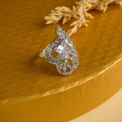 Eye Cathcing Emerald