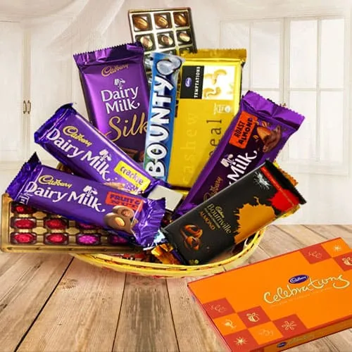 Send cookie mania gift box to Pune, Free Delivery - PuneOnlineFlorists