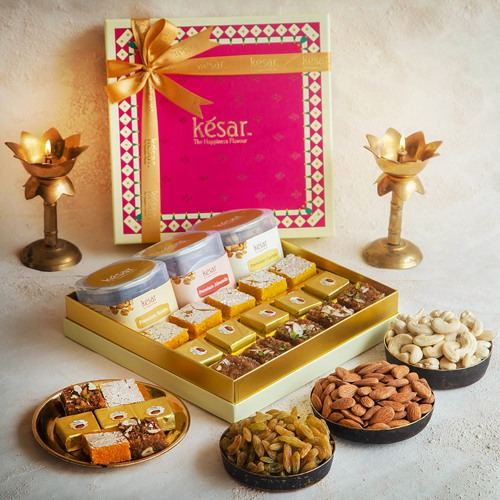 Send Gifts to Pune Online | Same Day Delivery Gifts Pune - OyeGifts